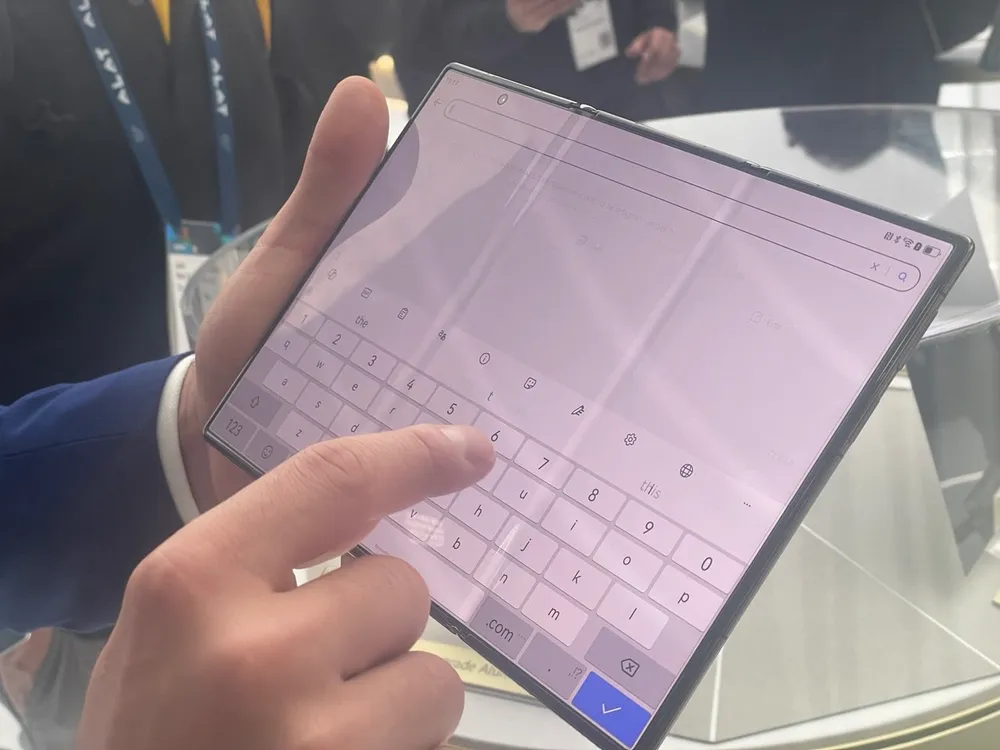 Imagen tomada por el equipo de AndroidTR.es en el estand de Huawei en el MWC de Barcelona 2025