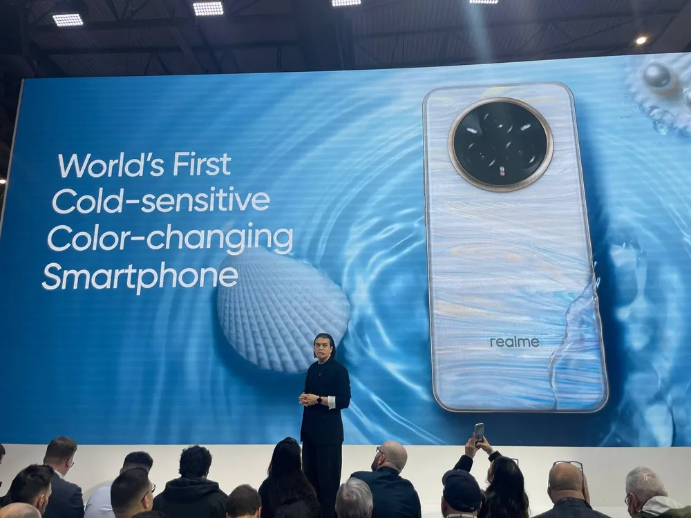 Imagen tomada por el equipo de AndroidTR.es durante el evento de realme celebrado en el MWC de Barcelona 2025